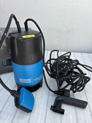 Bomba Sumergible Güde GS4002P Azul/Negro