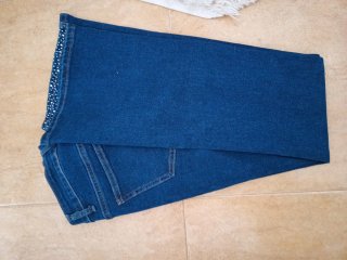 Vaqueros campana con pedrería