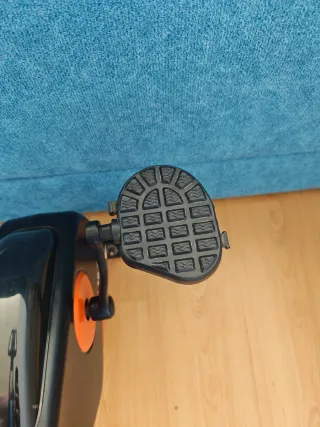 Bicicleta estática con respaldo