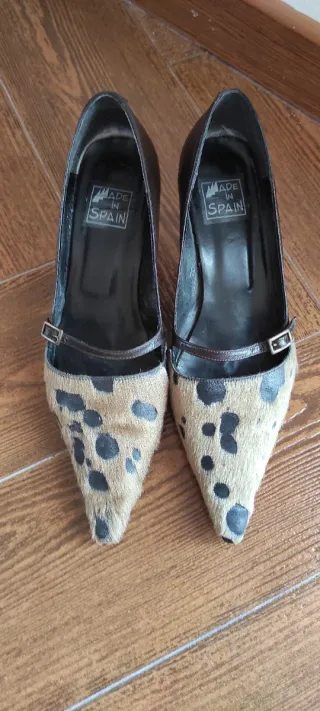 Zapatos de tacón con estampado animal