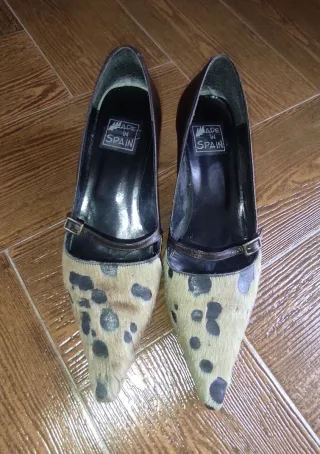Zapatos de tacón con estampado animal