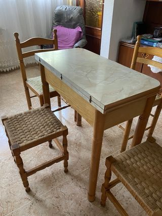 URGE Mesa cocina plegable madera con cajón sillas