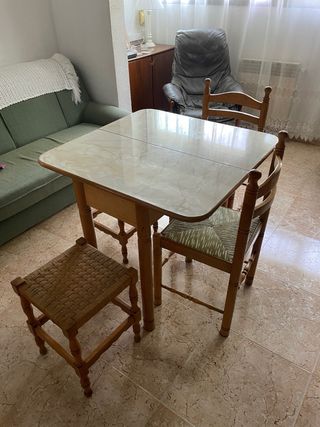 URGE Mesa cocina plegable madera con cajón sillas