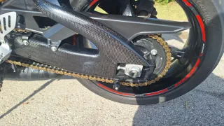 Suzuki GSXR 600 K7 Negra