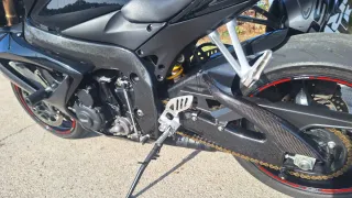 Suzuki GSXR 600 K7 Negra