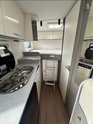 Autocaravana Etrusco 5.9 DF - 6m