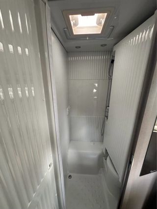 Autocaravana Etrusco 5.9 DF - 6m