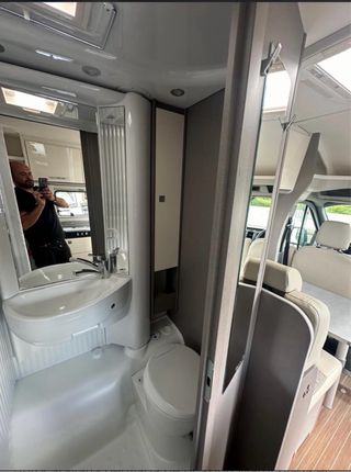 Autocaravana Etrusco 5.9 DF - 6m