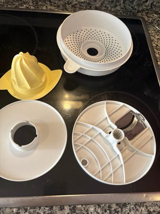 Robot de cocina Bosch rojo