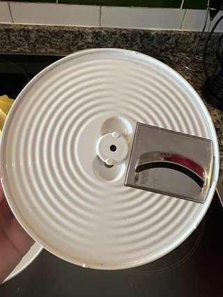 Robot de cocina Bosch rojo