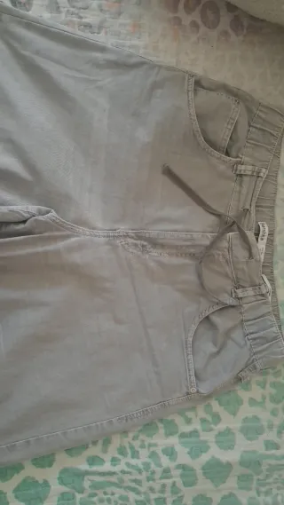 Vaqueros Baggy Bershka Grises