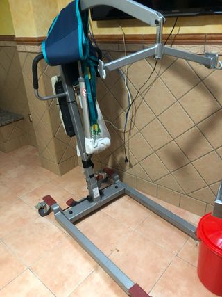 Grúa para personas con movilidad reducida