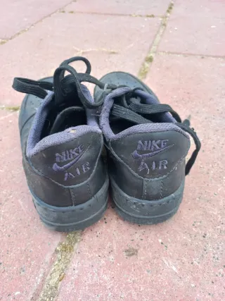 Nike Air Force 1 Negras