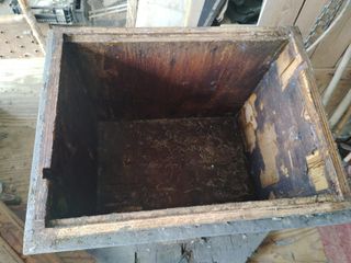 Caja Apícola Layens vieja