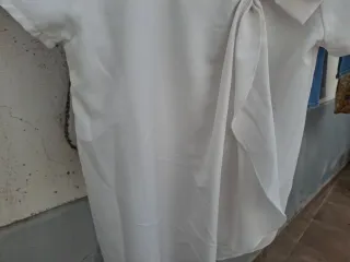 Blusa Talla 40. Medidas en descripción