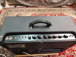 Amplificador Fender Hot Rod Deluxe + Pedalera