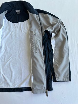 Chaqueta Nike Vintage Gris y Negra