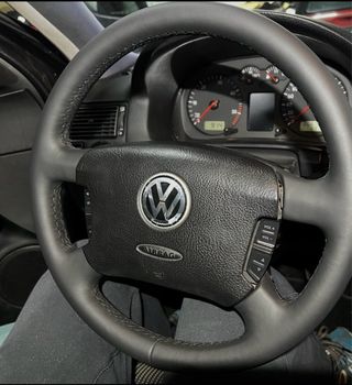 Se tapizan volantes de coche/camion etc