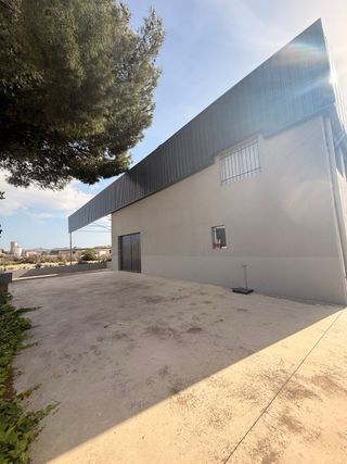 Alquiler nave en monforte del cid