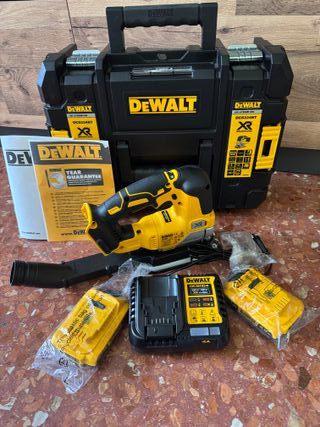 Caladora DeWalt DCS334 XR 18V con maletín