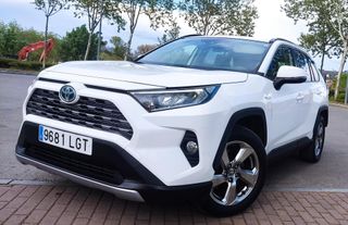 Toyota RAV4 Hibrido 4x4 60.000km PRECIO NEGOCIABLE