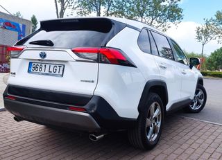 Toyota RAV4 Hibrido 4x4 60.000km PRECIO NEGOCIABLE