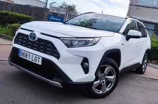 Toyota RAV4 Hibrido 4x4 60.000km PRECIO NEGOCIABLE