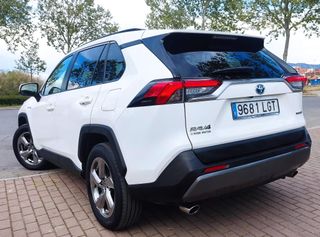 Toyota RAV4 Hibrido 4x4 60.000km PRECIO NEGOCIABLE