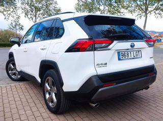 Toyota RAV4 Hibrido 4x4 60.000km PRECIO NEGOCIABLE