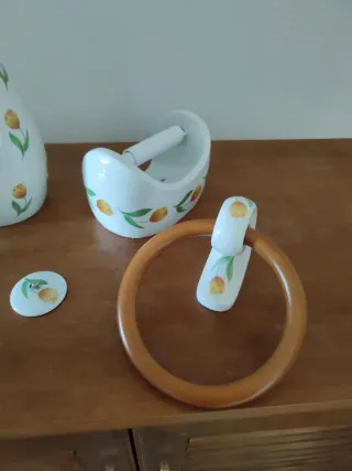 Set de baño cerámica y madera