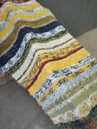 Alfombra de tela multicolor