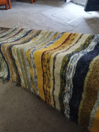Alfombra de tela multicolor