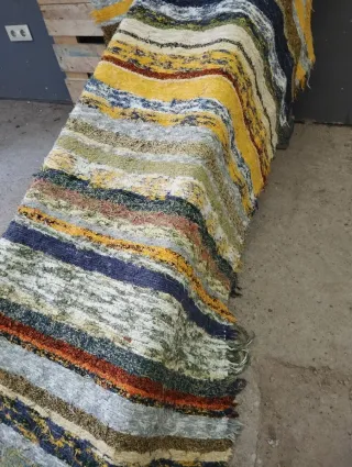 Alfombra de tela multicolor