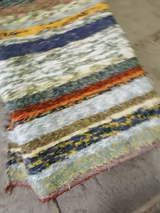 Alfombra de tela multicolor