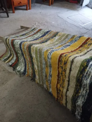 Alfombra de tela multicolor