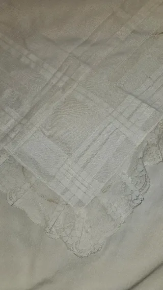 Manteletas Falleras de Batista Blanca