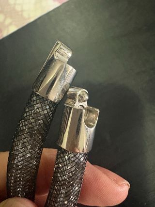 SWAROVSKI - Collar de cristales con malla negra