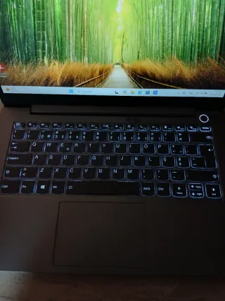 Portátil Lenovo i5-1135G7