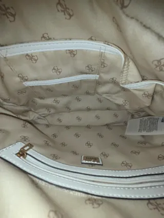 Bolso Guess Cessily Blanco Acolchado