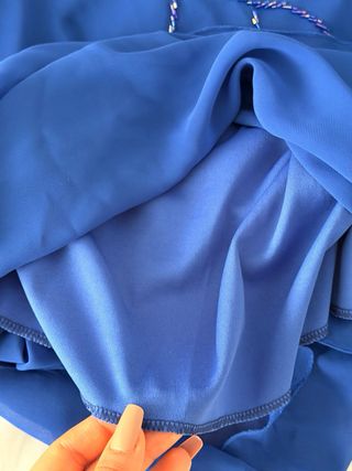 Vestido azul con pedrería