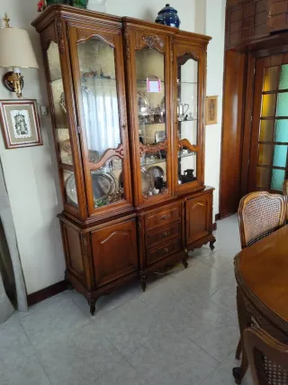 Comedor Vintage con Vitrina