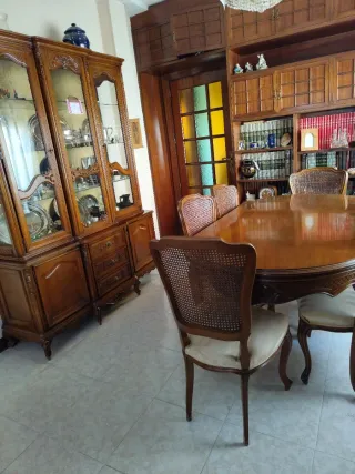 Comedor Vintage con Vitrina
