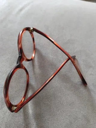 Montura de gafas de tortuga