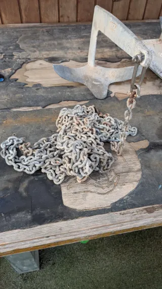 Ancla de barco tipo arado
