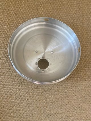 Tampa de forma de pudim ou bolo antiga