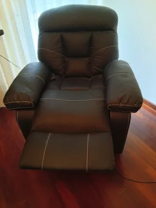 Sillón eléctrico multiposición piel negro.NUEVO