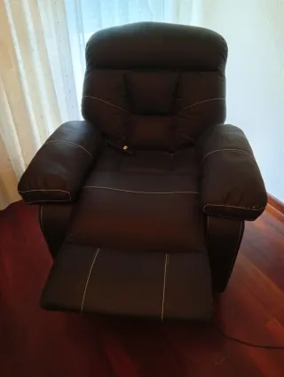 Sillón eléctrico multiposición piel negro.NUEVO
