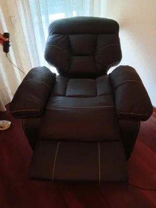 Sillón eléctrico multiposición piel negro.NUEVO