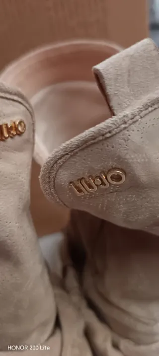 Stivaletti morbidi e comodi liu-jo Beige