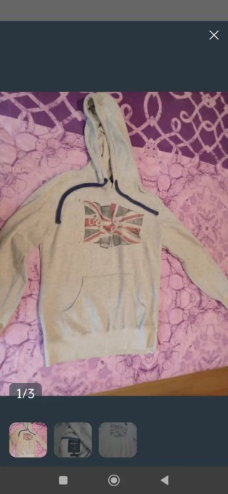 Conjunto di magliette, maglioni, pantaloncini e felpe da donna